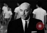 Standbild Little Rock Central High School auf der offiziellen Integration Little Rock Arkansas USA, 1963, aus Sekunde 13 historischem Filmmaterial Videoclip 65675029480