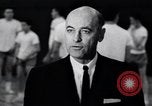 Standbild Little Rock Central High School auf der offiziellen Integration Little Rock Arkansas USA, 1963, aus Sekunde 23 historischem Filmmaterial Videoclip 65675029480