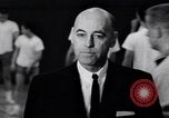 Standbild Little Rock Central High School auf der offiziellen Integration Little Rock Arkansas USA, 1963, aus Sekunde 34 historischem Filmmaterial Videoclip 65675029480