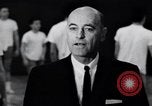 Standbild Little Rock Central High School auf der offiziellen Integration Little Rock Arkansas USA, 1963, aus Sekunde 38 historischem Filmmaterial Videoclip 65675029480