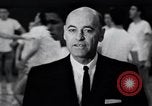 Standbild Little Rock Central High School auf der offiziellen Integration Little Rock Arkansas USA, 1963, aus Sekunde 58 historischem Filmmaterial Videoclip 65675029480