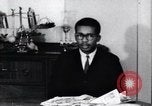 Image Daisy Bates et Ernest vert de Little Rock Nin Little Rock Arkansas USA, 1963, de la seconde 1 séquences d'archives historiques vidéo 65675029485