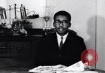 Image Daisy Bates et Ernest vert de Little Rock Nin Little Rock Arkansas USA, 1963, de la seconde 17 séquences d'archives historiques vidéo 65675029485