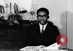 Image Daisy Bates et Ernest vert de Little Rock Nin Little Rock Arkansas USA, 1963, de la seconde 44 séquences d'archives historiques vidéo 65675029485