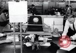 Immagine di La fabbrica della lampadina Little Rock Arkansas USA, 1963, secondo 11 filmato di repertorio 65675029487