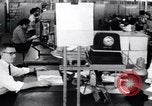 Immagine di La fabbrica della lampadina Little Rock Arkansas USA, 1963, secondo 12 filmato di repertorio 65675029487