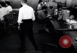 Immagine di La fabbrica della lampadina Little Rock Arkansas USA, 1963, secondo 16 filmato di repertorio 65675029487