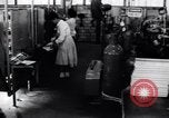 Immagine di La fabbrica della lampadina Little Rock Arkansas USA, 1963, secondo 26 filmato di repertorio 65675029487