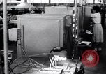 Immagine di La fabbrica della lampadina Little Rock Arkansas USA, 1963, secondo 31 filmato di repertorio 65675029487