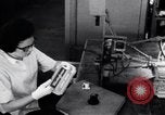 Immagine di La fabbrica della lampadina Little Rock Arkansas USA, 1963, secondo 37 filmato di repertorio 65675029487