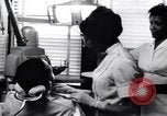 Image Dentiste afro-américain Little Rock Arkansas USA, 1963, de la seconde 8 séquences d'archives historiques vidéo 65675029491