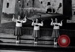 Image cheer leaders Little Rock Arkansas USA, 1963, de la seconde 4 séquences d'archives historiques vidéo 65675029493