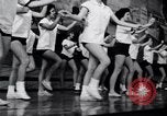 Image cheer leaders Little Rock Arkansas USA, 1963, de la seconde 15 séquences d'archives historiques vidéo 65675029493
