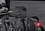 Image acteur Ossie Davis introduisant Burt Lancaster Washington DC USA, 1963, de la seconde 16 séquences d'archives historiques vidéo 65675029518