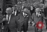 Immagine di Martin Luther King Jr con i diritti civili leader Washington DC USA, 1963, secondo 11 filmato di repertorio 65675029521