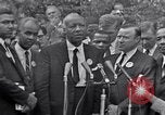 Immagine di Martin Luther King Jr con i diritti civili leader Washington DC USA, 1963, secondo 33 filmato di repertorio 65675029521