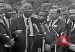 Immagine di Martin Luther King Jr con i diritti civili leader Washington DC USA, 1963, secondo 35 filmato di repertorio 65675029521