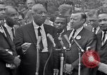 Immagine di Martin Luther King Jr con i diritti civili leader Washington DC USA, 1963, secondo 36 filmato di repertorio 65675029521