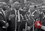 Immagine di Martin Luther King Jr con i diritti civili leader Washington DC USA, 1963, secondo 38 filmato di repertorio 65675029521