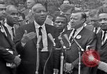 Immagine di Martin Luther King Jr con i diritti civili leader Washington DC USA, 1963, secondo 40 filmato di repertorio 65675029521