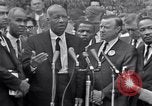 Immagine di Martin Luther King Jr con i diritti civili leader Washington DC USA, 1963, secondo 41 filmato di repertorio 65675029521