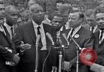 Immagine di Martin Luther King Jr con i diritti civili leader Washington DC USA, 1963, secondo 46 filmato di repertorio 65675029521