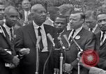 Immagine di Martin Luther King Jr con i diritti civili leader Washington DC USA, 1963, secondo 54 filmato di repertorio 65675029521