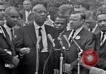 Immagine di Martin Luther King Jr con i diritti civili leader Washington DC USA, 1963, secondo 55 filmato di repertorio 65675029521