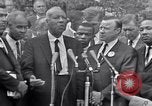 Immagine di Martin Luther King Jr con i diritti civili leader Washington DC USA, 1963, secondo 62 filmato di repertorio 65675029521