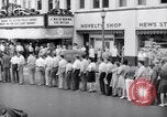 Standbild Die Einstellung von Frauen Krieg Mitarbeiter der Produktion Dayton Ohio USA, 1943, aus Sekunde 28 historischem Filmmaterial Videoclip 65675029530