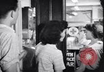 Standbild Die Einstellung von Frauen Krieg Mitarbeiter der Produktion Dayton Ohio USA, 1943, aus Sekunde 45 historischem Filmmaterial Videoclip 65675029530