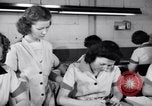 Standbild Deaktiviert die amerikanischen Arbeiter freiwillig während Zweiten Weltkrieg Arbeitskräftemangel Dayton Ohio USA, 1943, aus Sekunde 7 historischem Filmmaterial Videoclip 65675029531