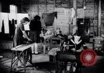 Standbild Zweiten Weltkrieg Krieg Arbeiter Wohnungsnot in Dayton Ohio Dayton Ohio USA, 1943, aus Sekunde 7 historischem Filmmaterial Videoclip 65675029533