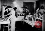 Standbild Zweiten Weltkrieg Krieg Arbeiter Wohnungsnot in Dayton Ohio Dayton Ohio USA, 1943, aus Sekunde 16 historischem Filmmaterial Videoclip 65675029533