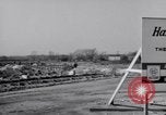 Standbild Zweiten Weltkrieg Krieg Arbeiter Wohnungsnot in Dayton Ohio Dayton Ohio USA, 1943, aus Sekunde 21 historischem Filmmaterial Videoclip 65675029533