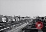Standbild Zweiten Weltkrieg Krieg Arbeiter Wohnungsnot in Dayton Ohio Dayton Ohio USA, 1943, aus Sekunde 52 historischem Filmmaterial Videoclip 65675029533
