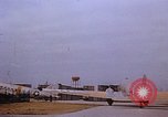 Image Douglas DC-3 océan Antarctique, 1950, de la seconde 5 séquences d'archives historiques vidéo 65675029538