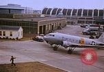 Image Douglas DC-3 océan Antarctique, 1950, de la seconde 13 séquences d'archives historiques vidéo 65675029538