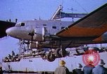 Image Douglas DC-3 océan Antarctique, 1950, de la seconde 38 séquences d'archives historiques vidéo 65675029538