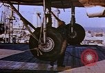Image Douglas DC-3 océan Antarctique, 1950, de la seconde 47 séquences d'archives historiques vidéo 65675029538