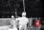 Image galvanisation de fils United States USA, 1924, de la seconde 10 séquences d'archives historiques vidéo 65675029555