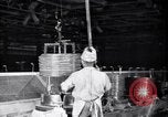 Image galvanisation de fils United States USA, 1924, de la seconde 12 séquences d'archives historiques vidéo 65675029555