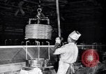 Image galvanisation de fils United States USA, 1924, de la seconde 17 séquences d'archives historiques vidéo 65675029555