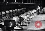 Image galvanisation de fils United States USA, 1924, de la seconde 39 séquences d'archives historiques vidéo 65675029555
