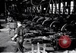 Image production de clous United States USA, 1924, de la seconde 13 séquences d'archives historiques vidéo 65675029558