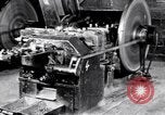 Image production de clous United States USA, 1924, de la seconde 16 séquences d'archives historiques vidéo 65675029558
