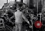 Image production de câbles métalliques United States USA, 1924, de la seconde 33 séquences d'archives historiques vidéo 65675029559