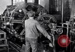 Image production de câbles métalliques United States USA, 1924, de la seconde 35 séquences d'archives historiques vidéo 65675029559