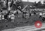 Image des installations pour des employés de l'usine d'acier United States USA, 1924, de la seconde 41 séquences d'archives historiques vidéo 65675029561