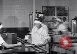 Image d'installations pour les femmes employés United States USA, 1931, de la seconde 50 séquences d'archives historiques vidéo 65675029562